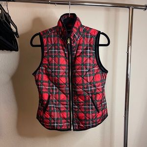 Red green and black vest